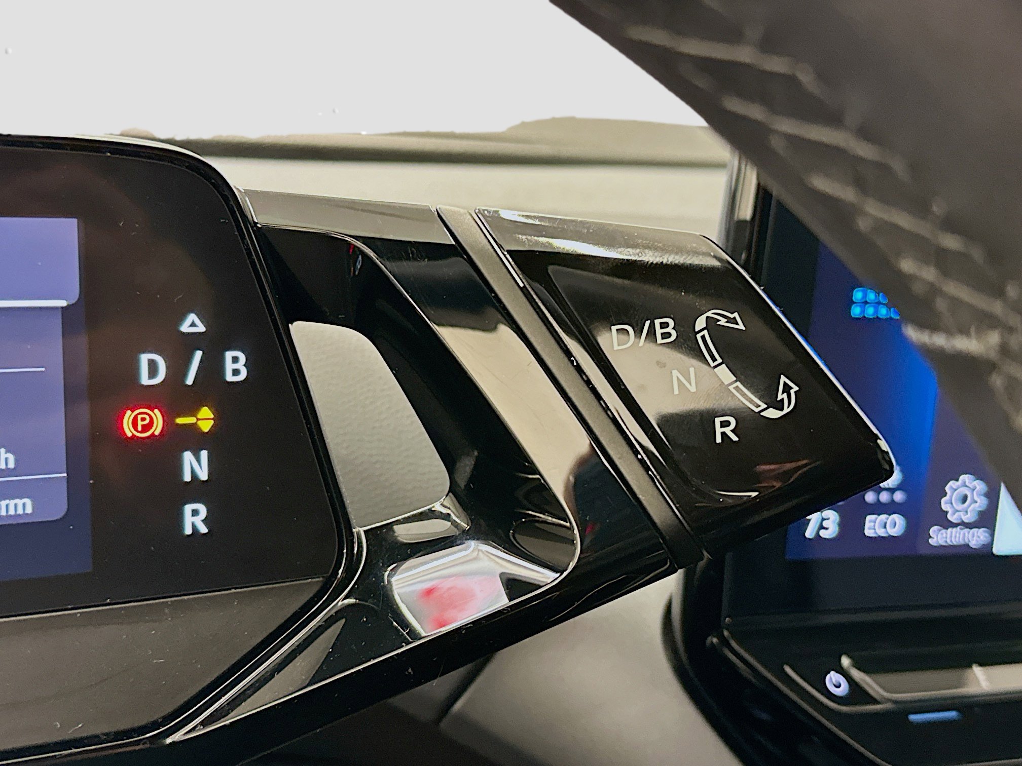 Used 2023 Volkswagen ID.4 Pro image 25