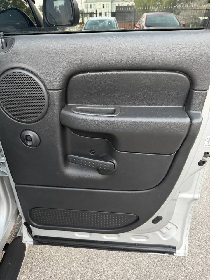 Used 2005 Dodge Ram 1500 Truck SLT RWD image 19