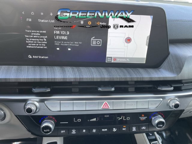 Used 2024 Kia Telluride EX w/ EX Captain's Chair Package FWD image 22