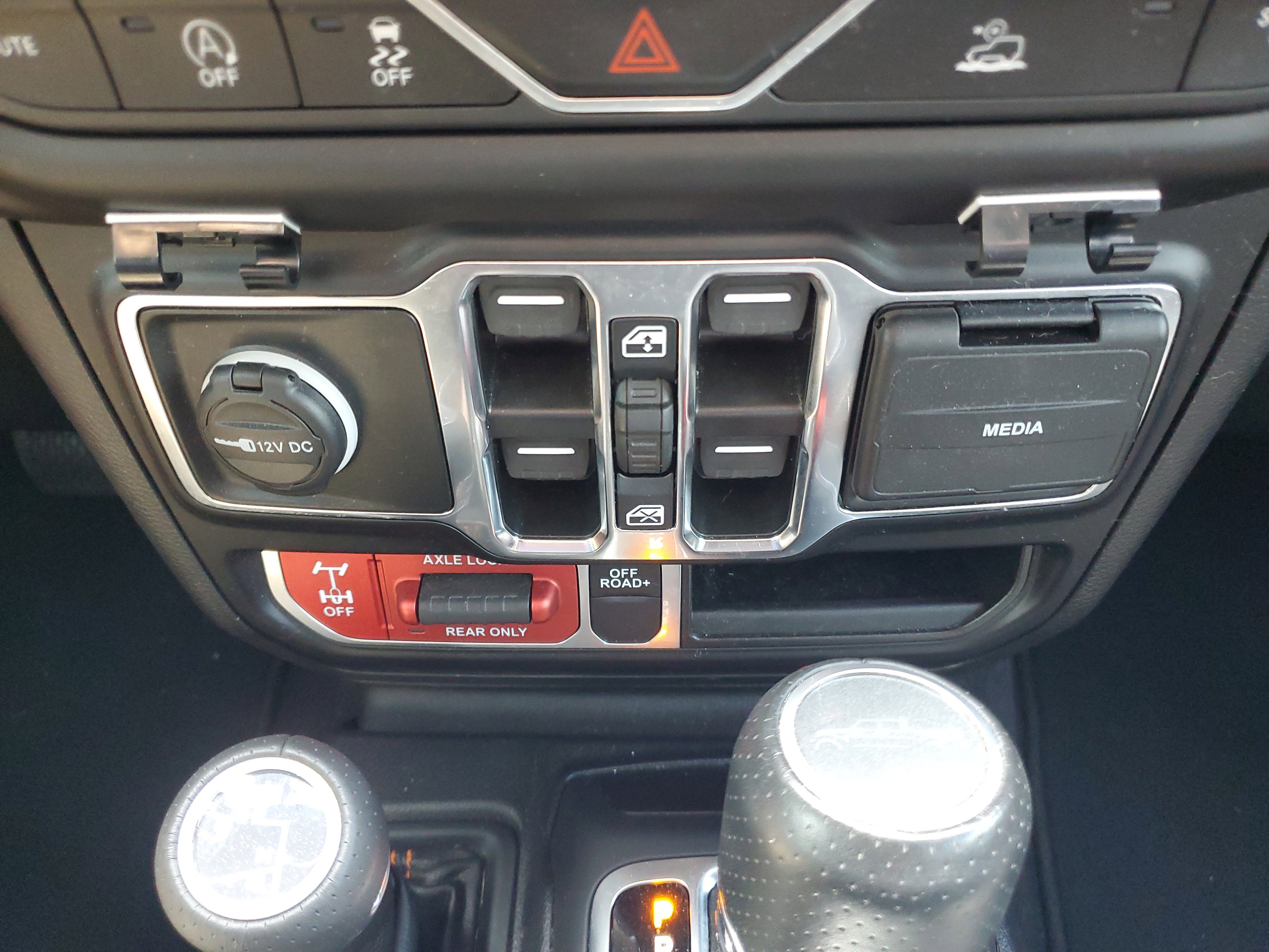 Used 2022 Jeep Gladiator Mojave w/ Trailer Tow Package image 32