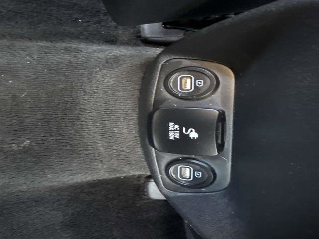 Used 2023 Hyundai Santa Fe Limited image 10