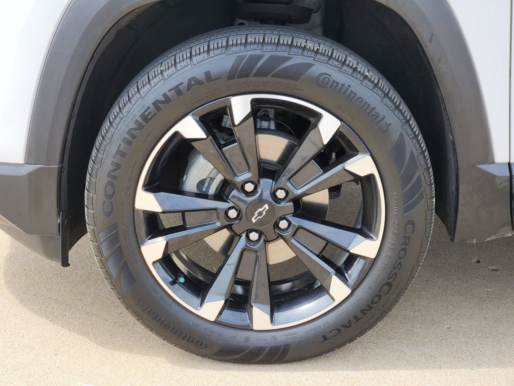 Used 2025 Chevrolet Equinox RS w/ Safety and Technology Package image 17