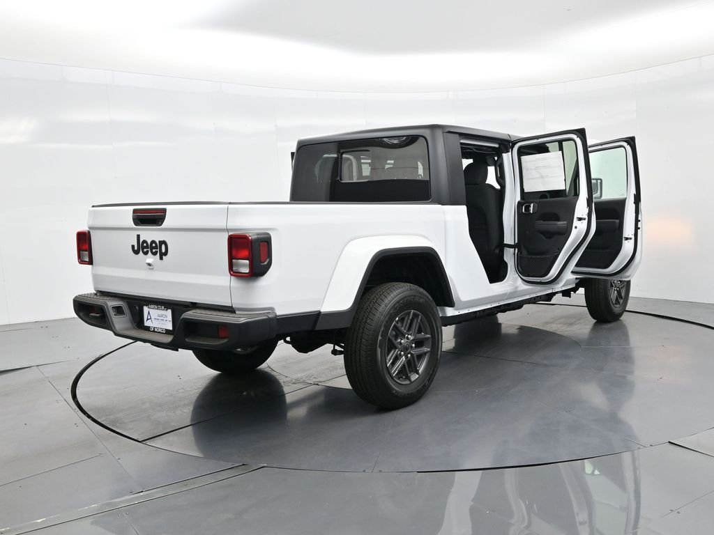 New 2025 Jeep Gladiator Sport image 32