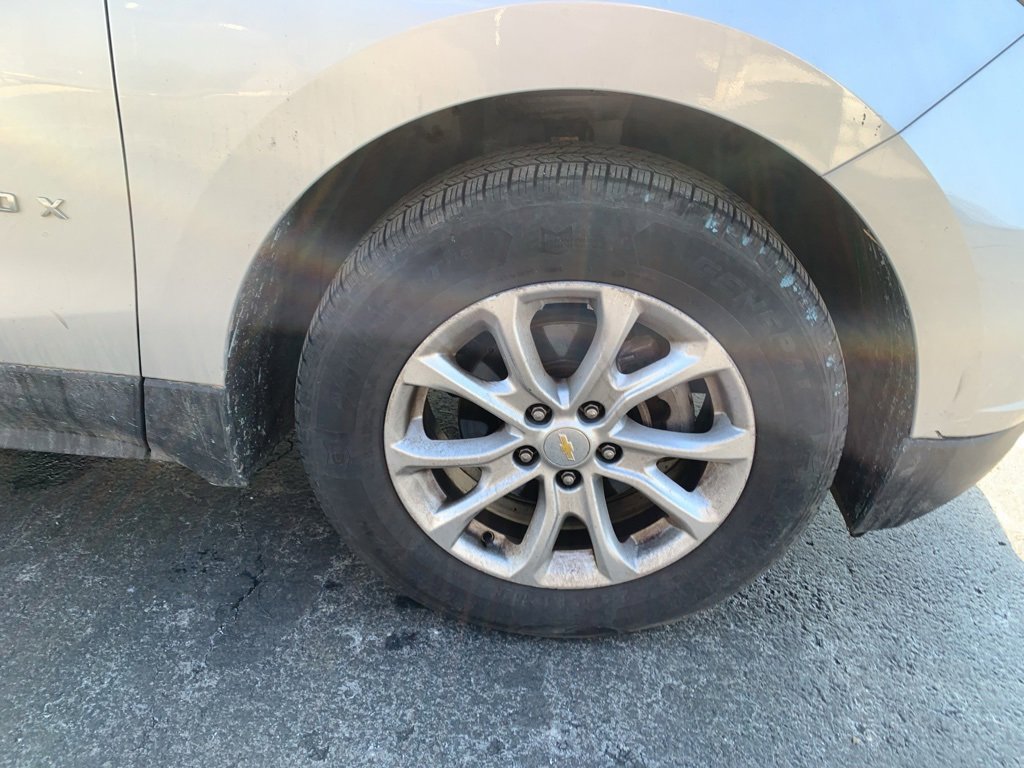 Used 2018 Chevrolet Equinox LT image 10