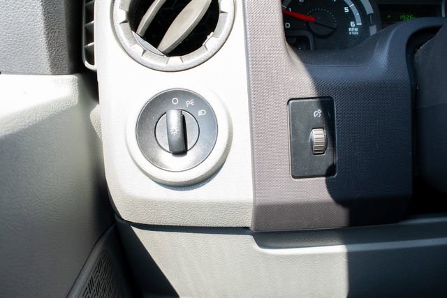 Used 2011 Ford E-250 and Econoline 250 w/ PWR Group image 20