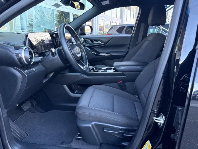 Used 2026 Chevrolet Equinox LT AWD/4WD image 10