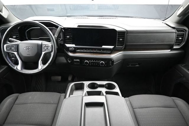 Used 2023 Chevrolet Silverado 1500 RST w/ Z71 Off-Road Package AWD/4WD image 19