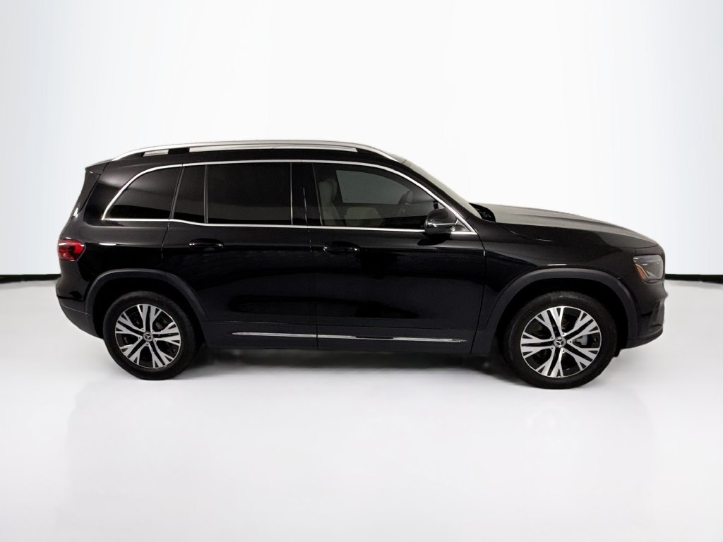 Used 2026 Mercedes-Benz GLB 250 image 4
