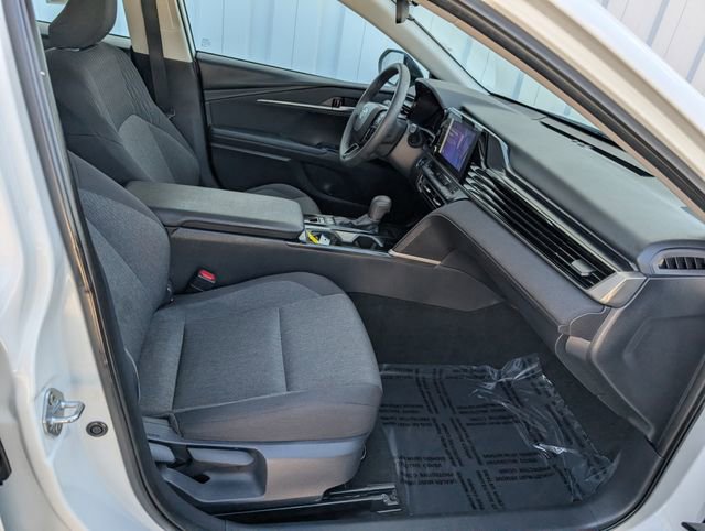 Used 2025 Toyota Camry LE FWD image 30