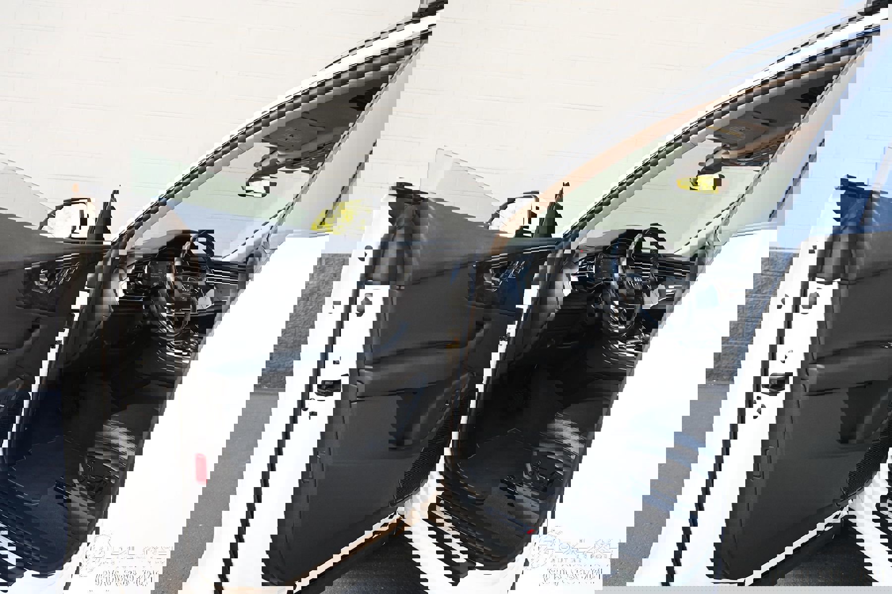 Used 2019 Audi Q8 Premium Plus w/ Premium Plus image 18