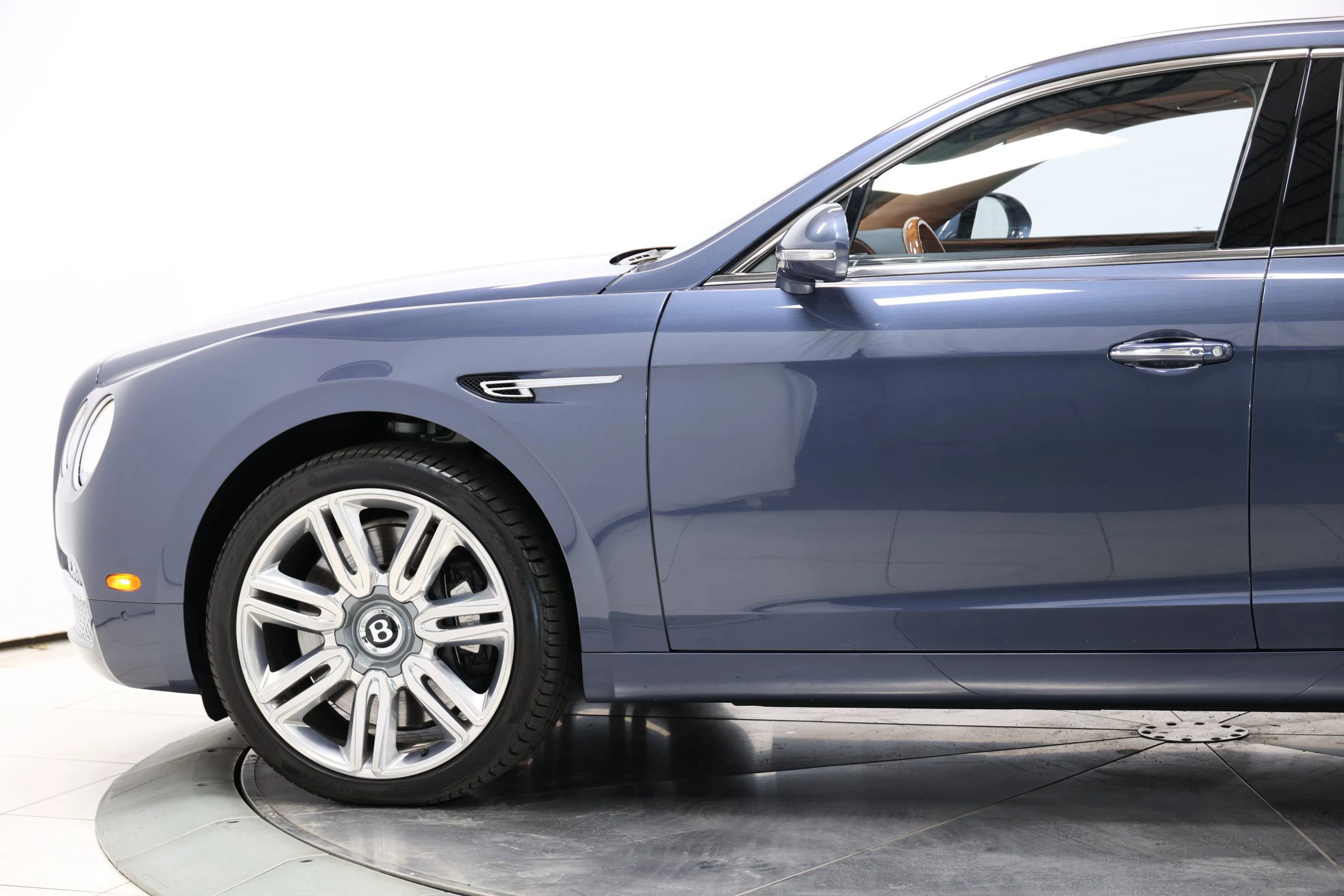 Used 2016 Bentley Flying Spur W12 AWD/4WD image 7