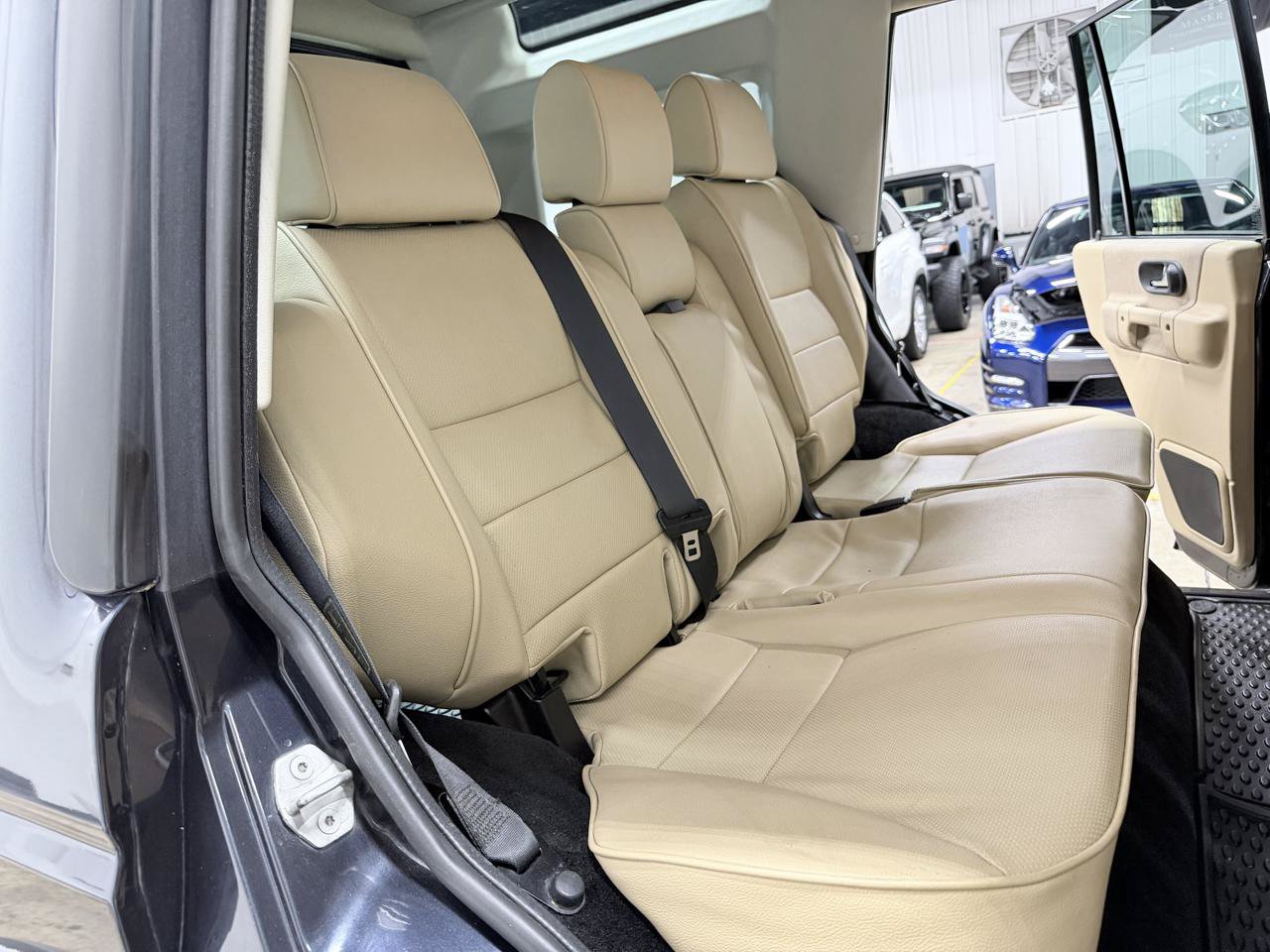 Used 2004 Land Rover Discovery S AWD/4WD image 34