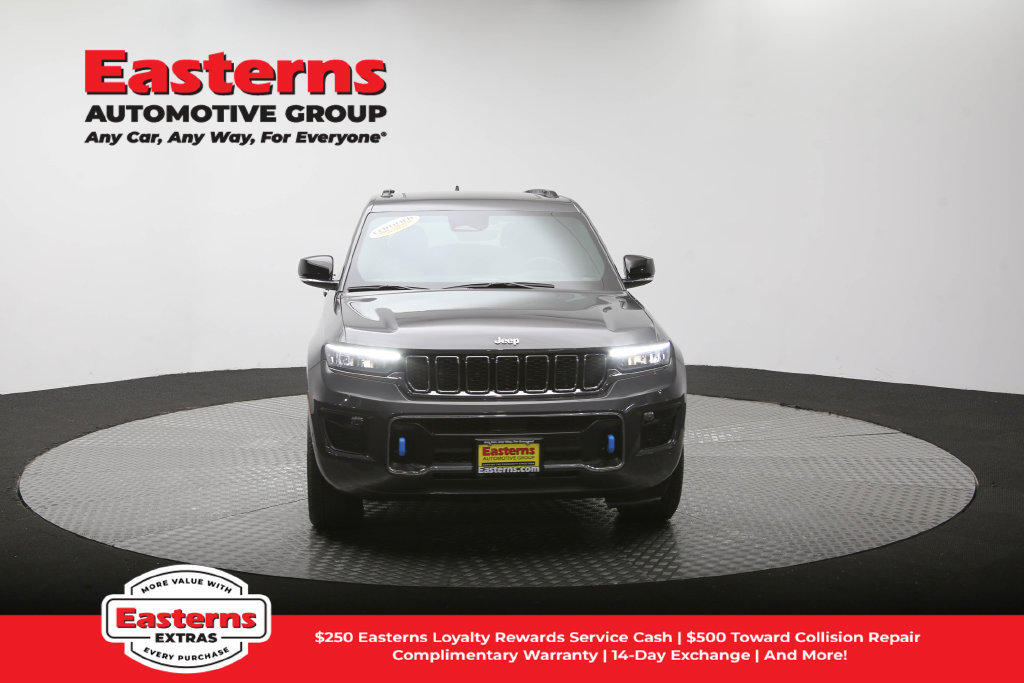 Used 2023 Jeep Grand Cherokee Overland AWD/4WD image 55