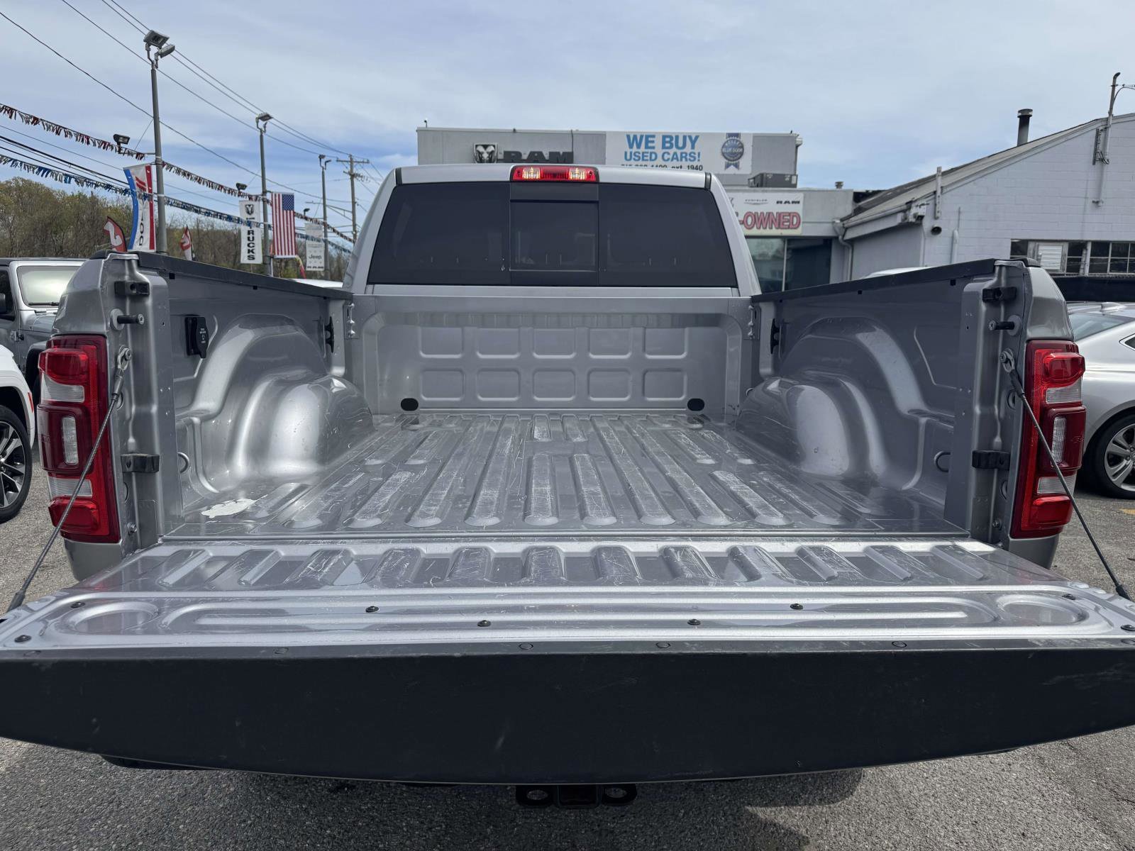 Used 2024 RAM 2500 Laramie w/ Safety Group AWD/4WD image 15