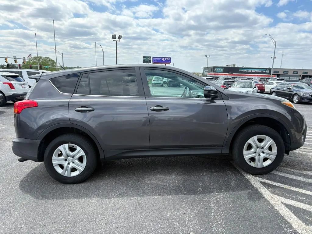 Used 2013 Toyota RAV4 LE AWD/4WD image 6