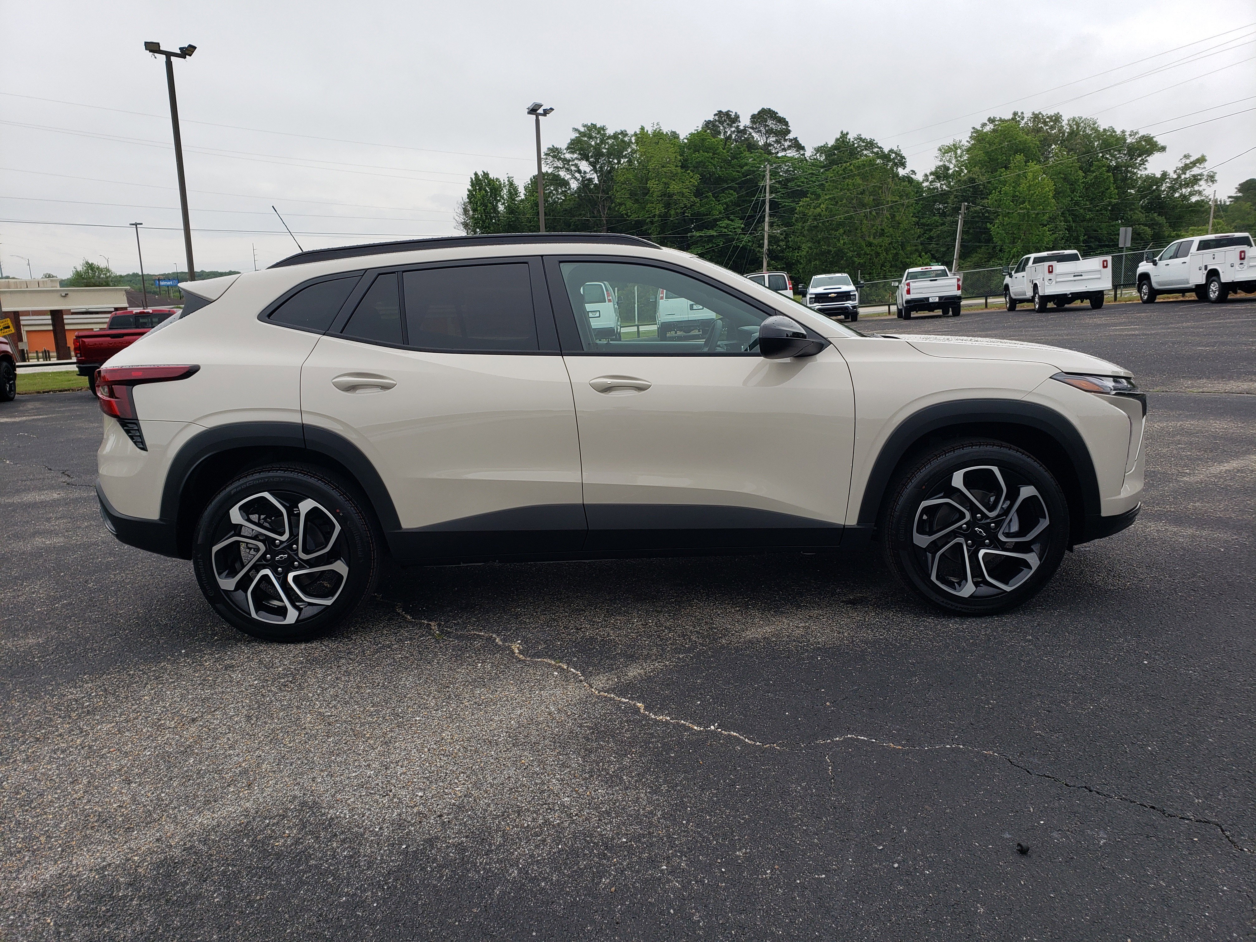New 2026 Chevrolet Trax RS FWD image 5