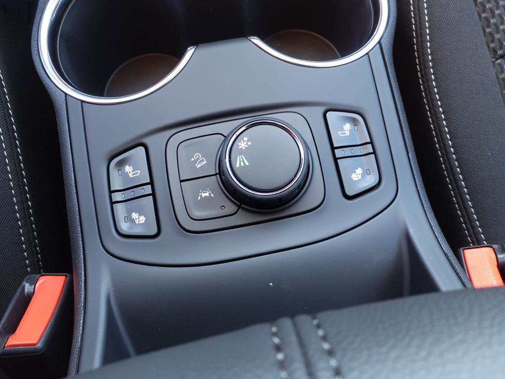 Certified 2023 GMC Terrain SLE w/ Driver Convenience Package image 13