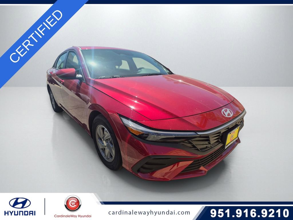 Used 2025 Hyundai Elantra SE FWD image 1