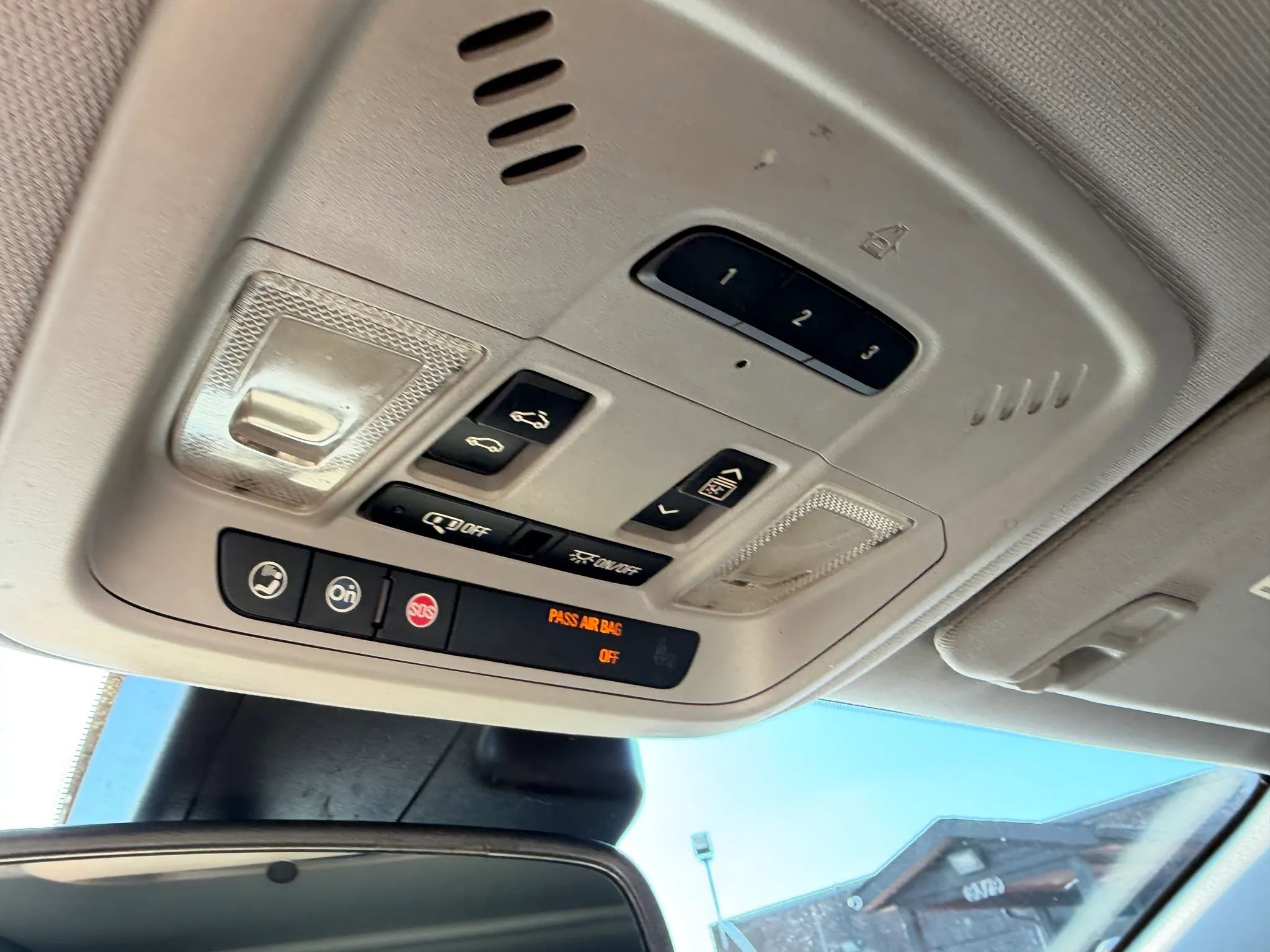 Used 2016 Chevrolet Malibu Premier w/ Driver Confidence Package image 30