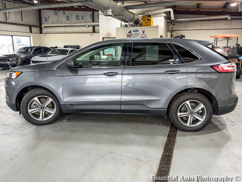 Certified 2024 Ford Edge SEL w/ Convenience Package AWD/4WD image 4