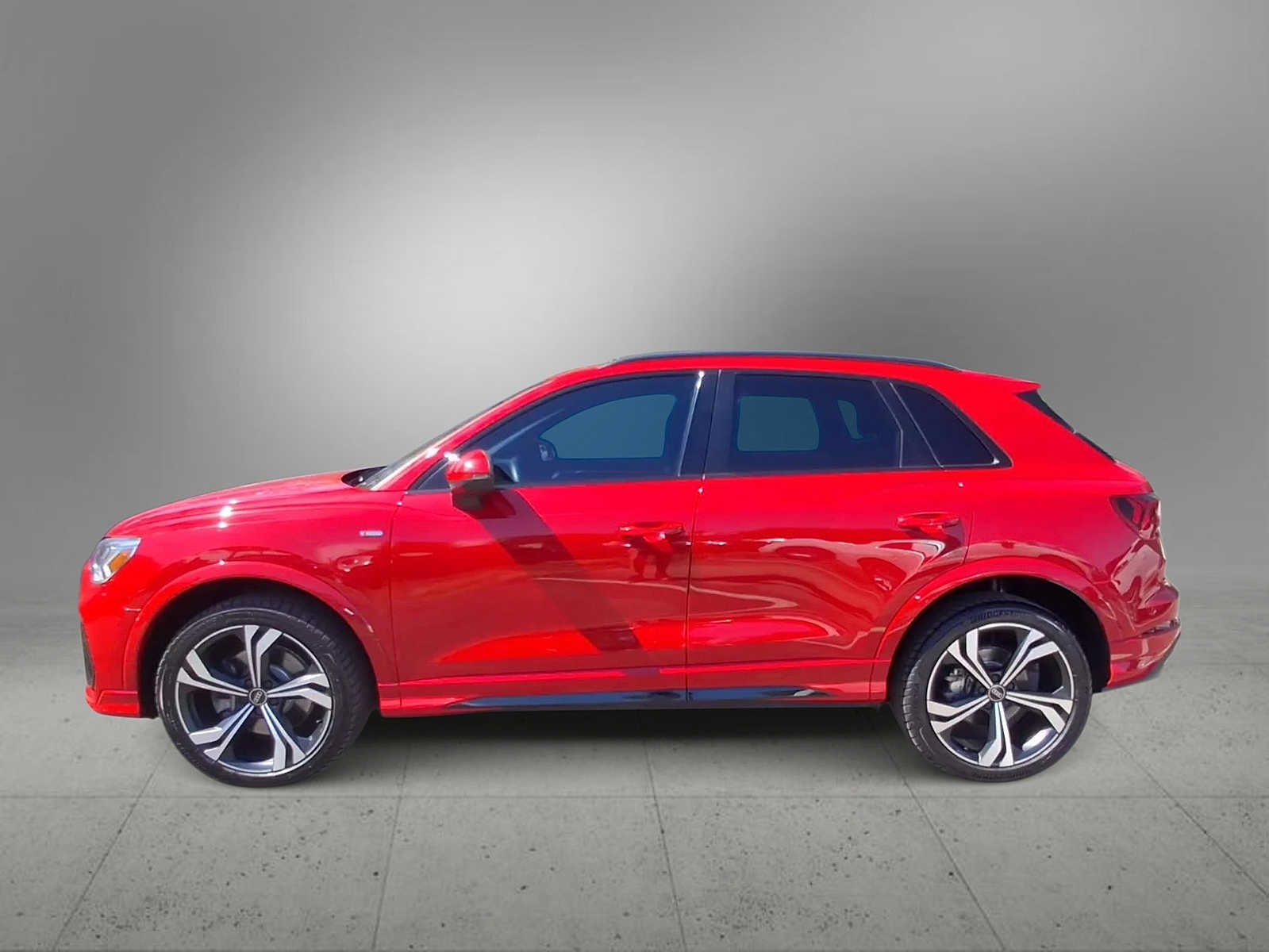 Used 2024 Audi Q3 2.0T Premium Plus w/ Premium Plus Package AWD/4WD image 5