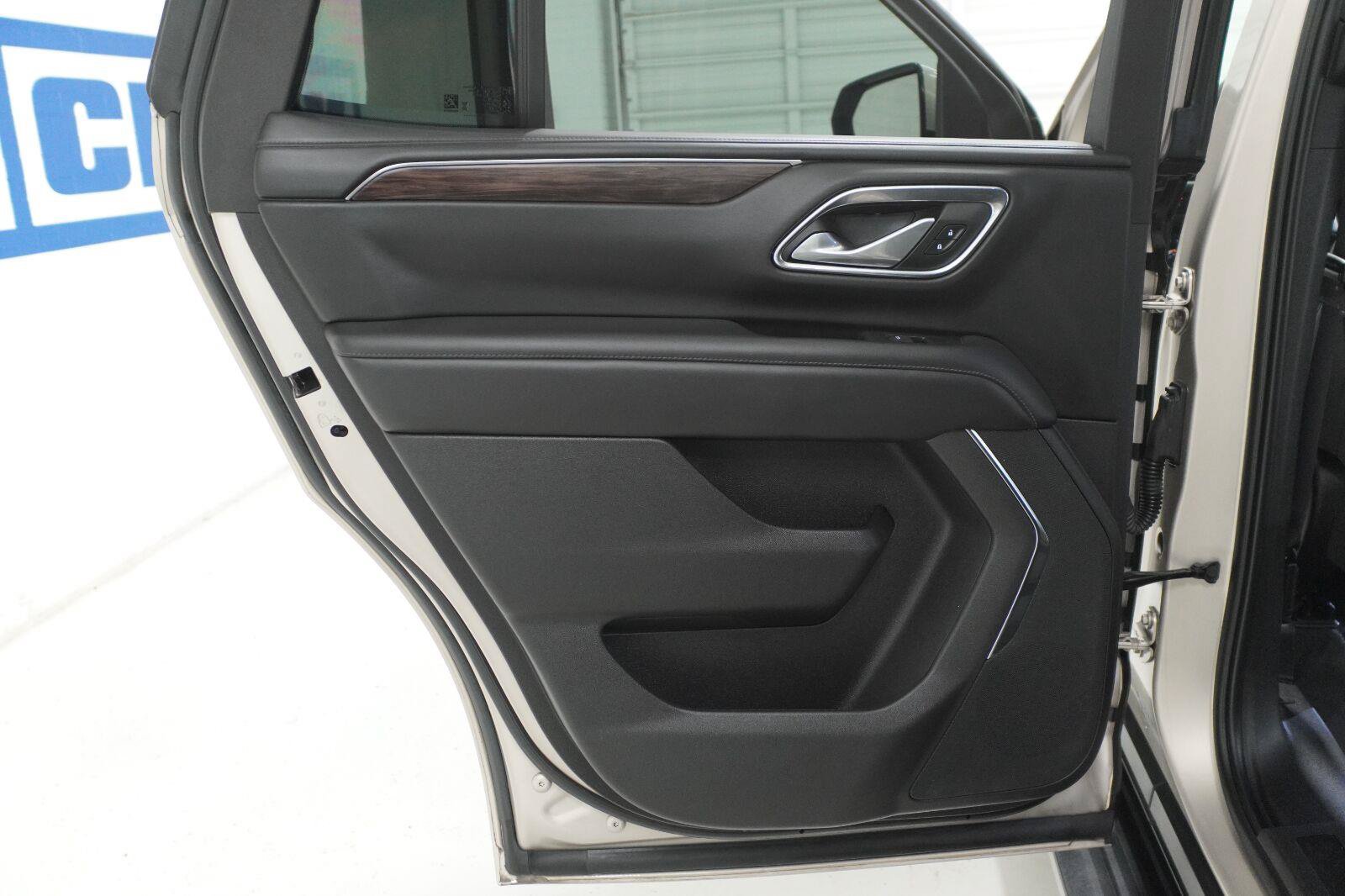 Used 2023 Chevrolet Tahoe LS RWD image 27