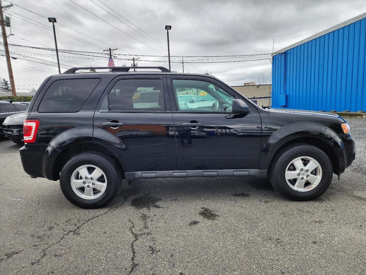 Used 2010 Ford Escape XLT image 4