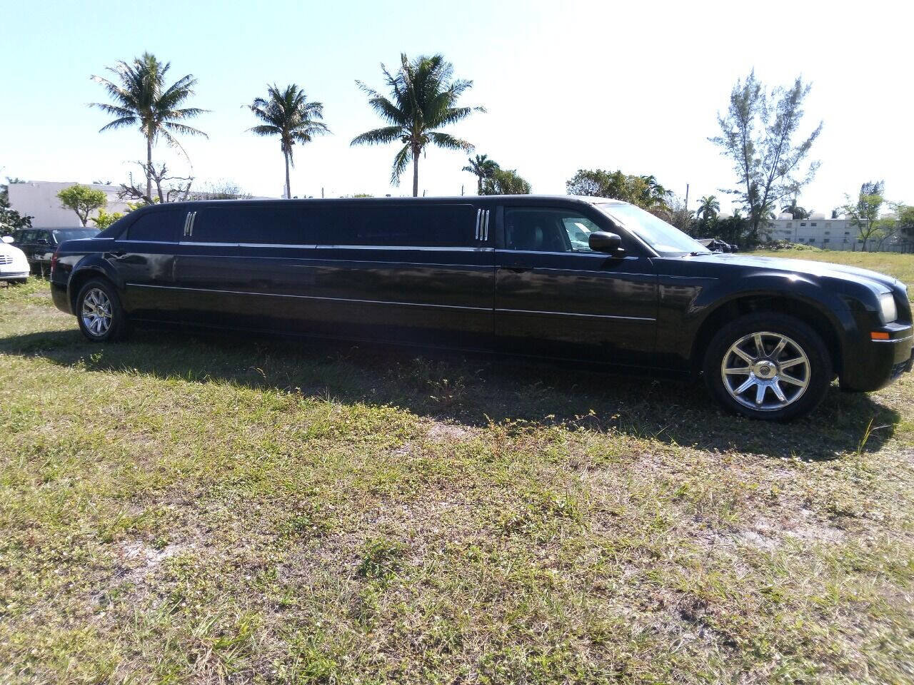 Used 2006 Chrysler 300 Touring image 2