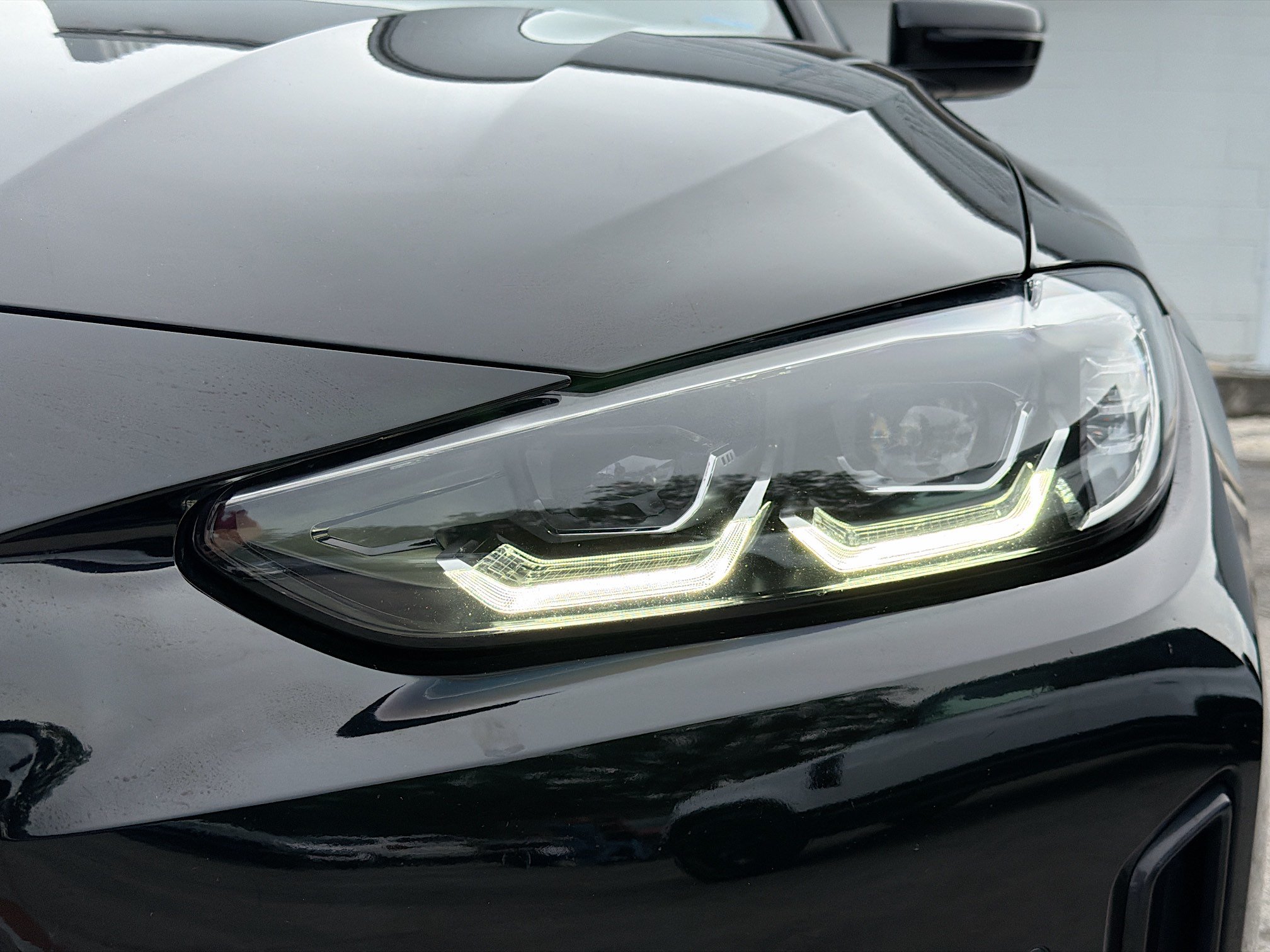 Used 2023 BMW i4 eDrive35 RWD image 9
