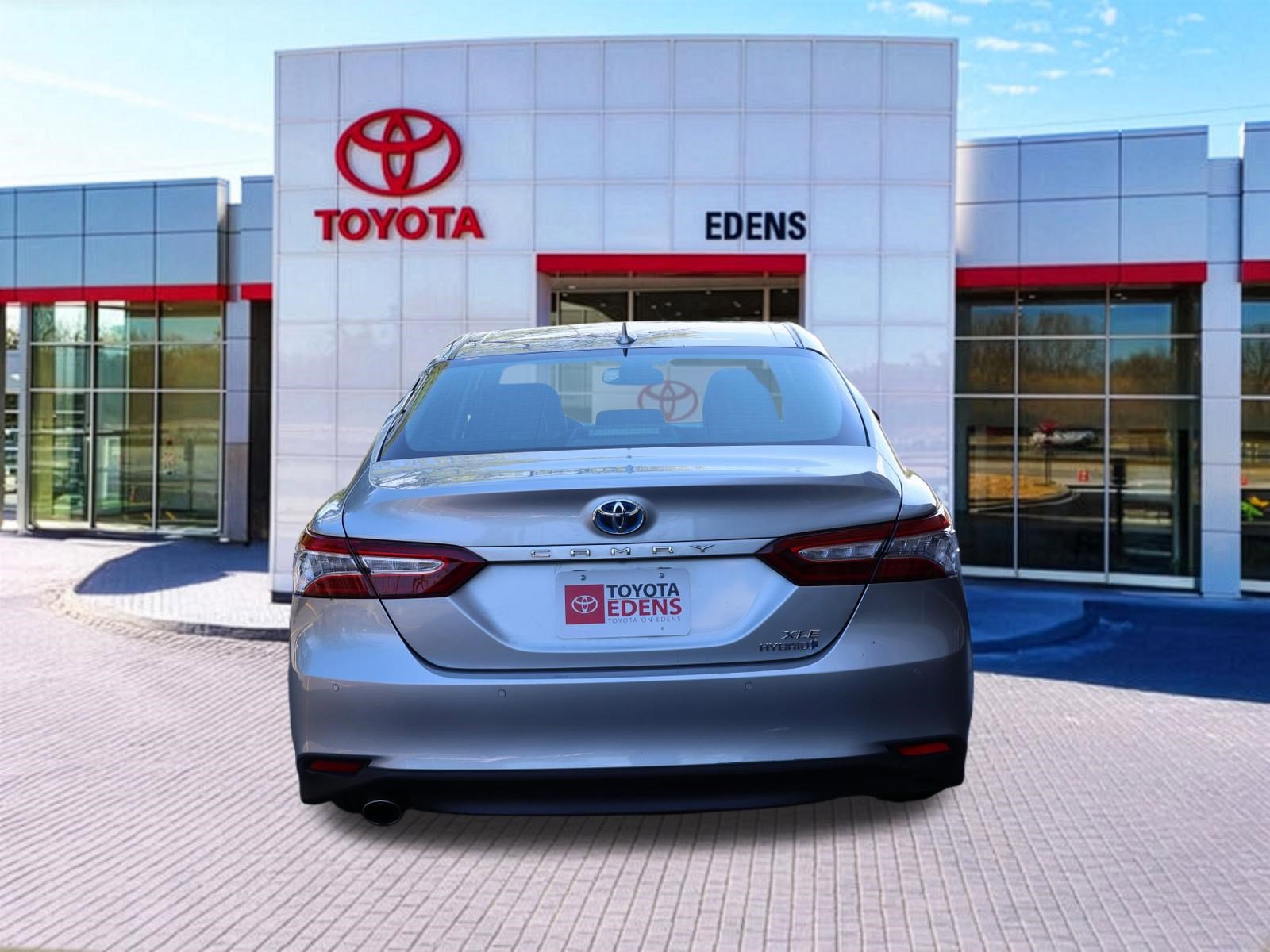 Used 2018 Toyota Camry XLE w/ Audio Package FWD image 4