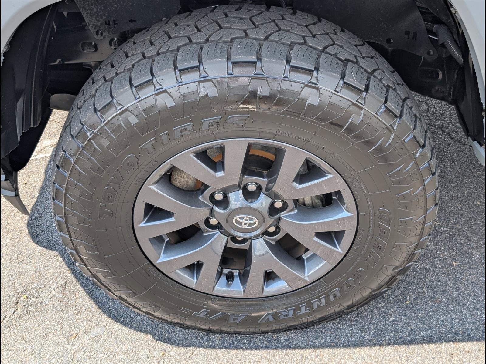 Used 2021 Toyota Tacoma SR5 AWD/4WD image 24