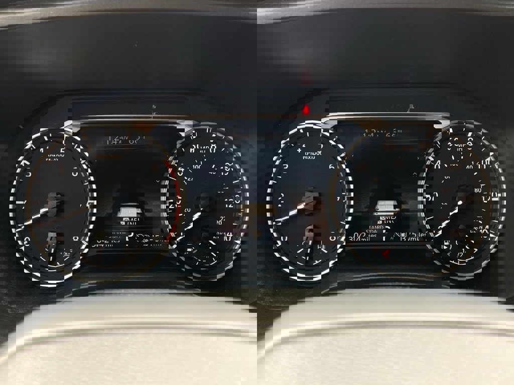 Used 2025 Nissan Rogue SV image 16