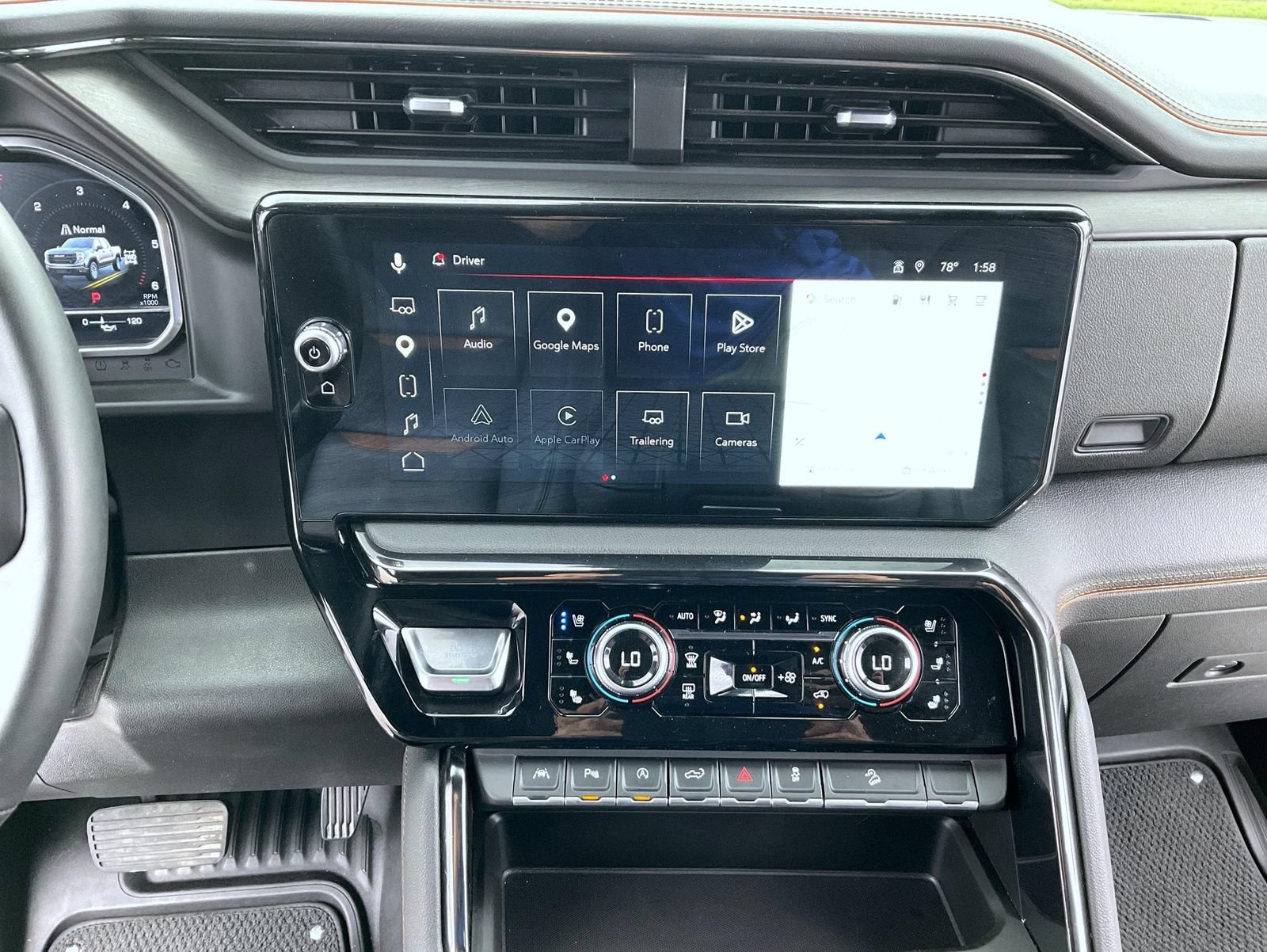 Certified 2024 GMC Sierra 1500 AT4 w/ Technology Package AWD/4WD image 15