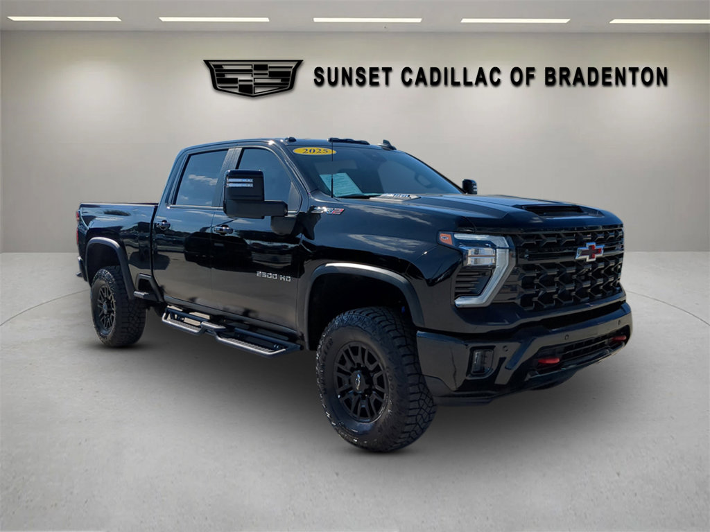 Used 2025 Chevrolet Silverado 2500 ZR2 w/ Technology Package image 1