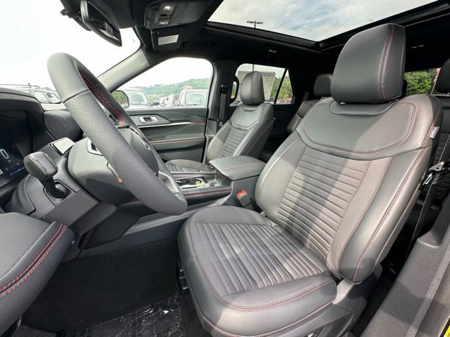 New 2026 Ford Explorer ST-Line w/ ST-Line Street Pack AWD/4WD image 18