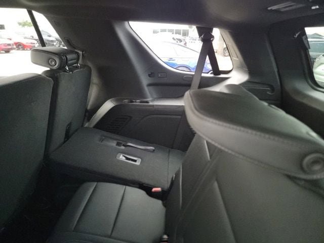 Used 2025 Chevrolet Tahoe LT AWD/4WD image 11