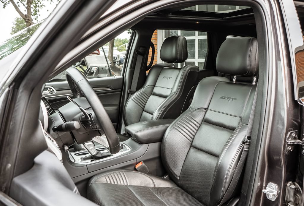 Used 2020 Jeep Grand Cherokee SRT AWD/4WD image 7