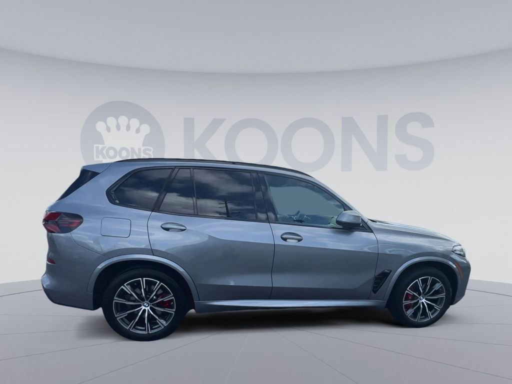 Used 2025 BMW X5 xDrive40i w/ M Sport Package AWD/4WD image 12