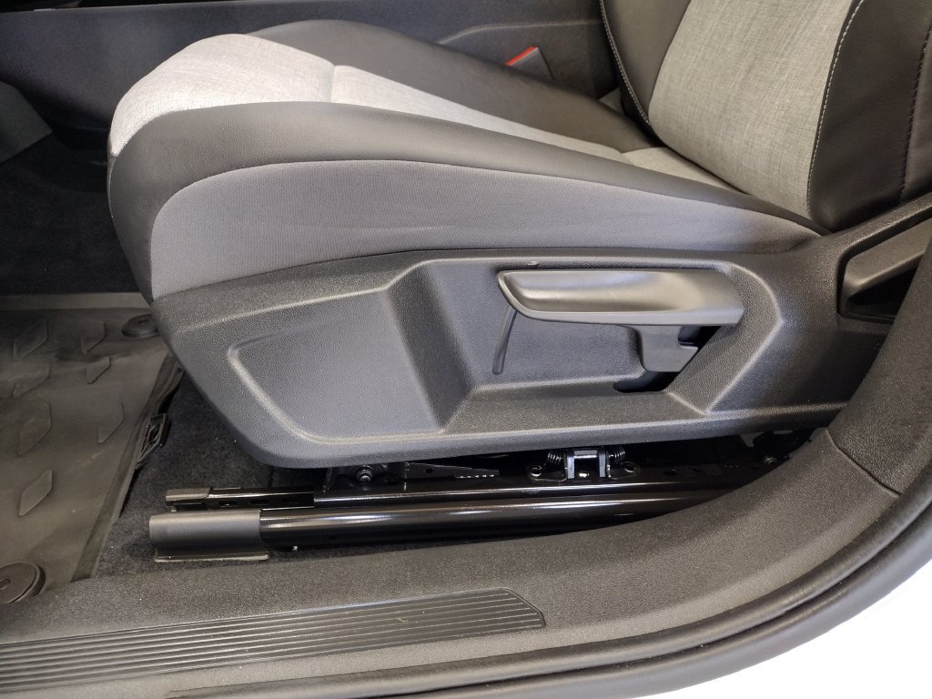 Certified 2023 Volkswagen ID.4 Pro AWD/4WD image 21