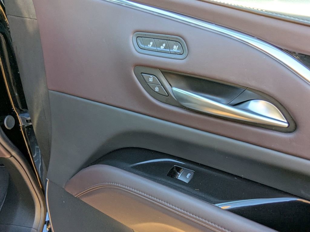 Certified 2024 Cadillac Escalade Premium Luxury Platinum image 29
