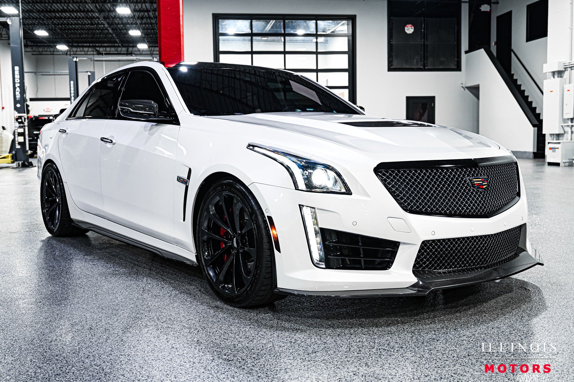 Used 2018 Cadillac CTS V w/ Carbon Fiber Package RWD image 7