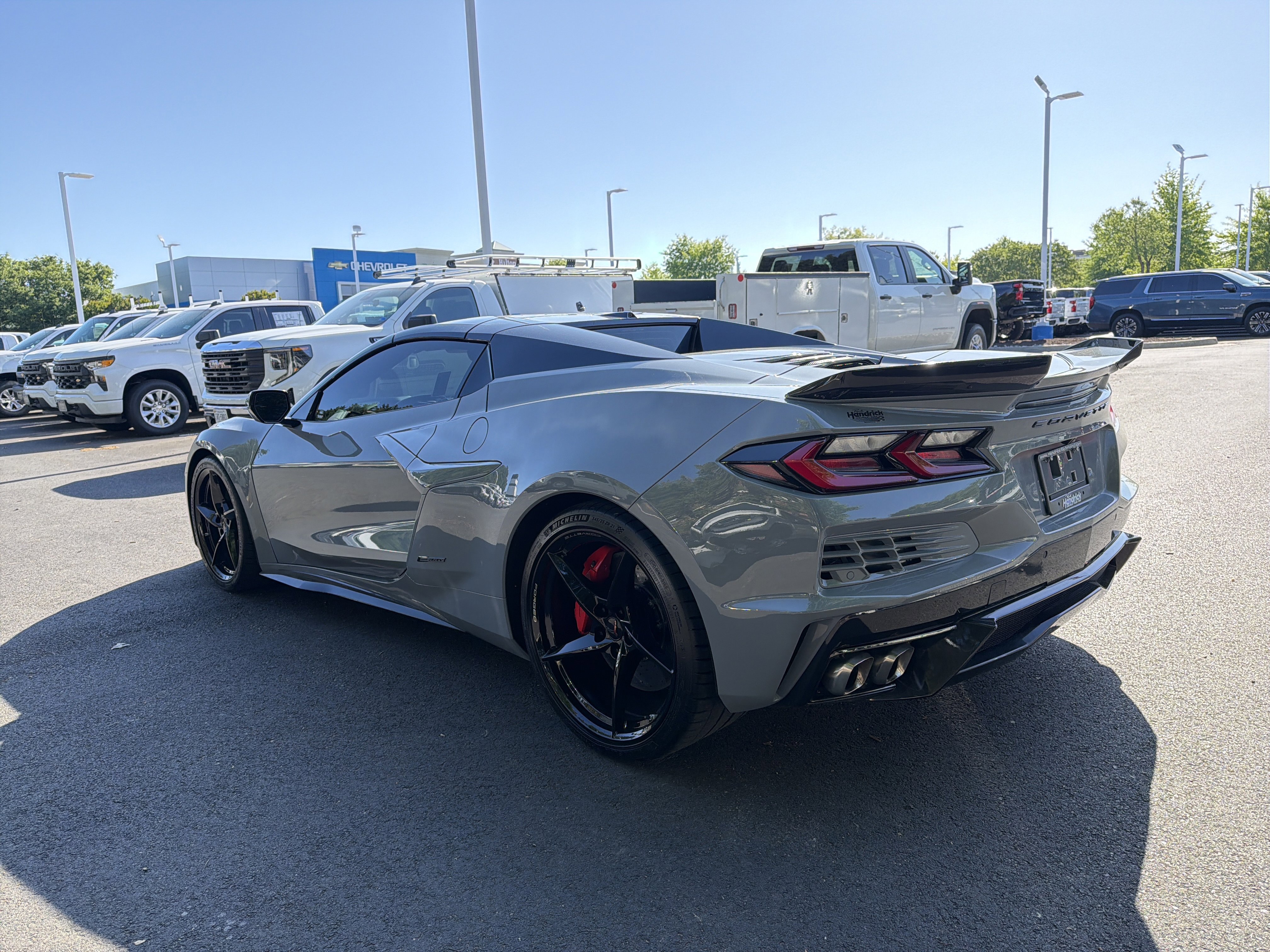 Used 2025 Chevrolet Corvette E-Ray w/ ZER Performance Package AWD/4WD image 8