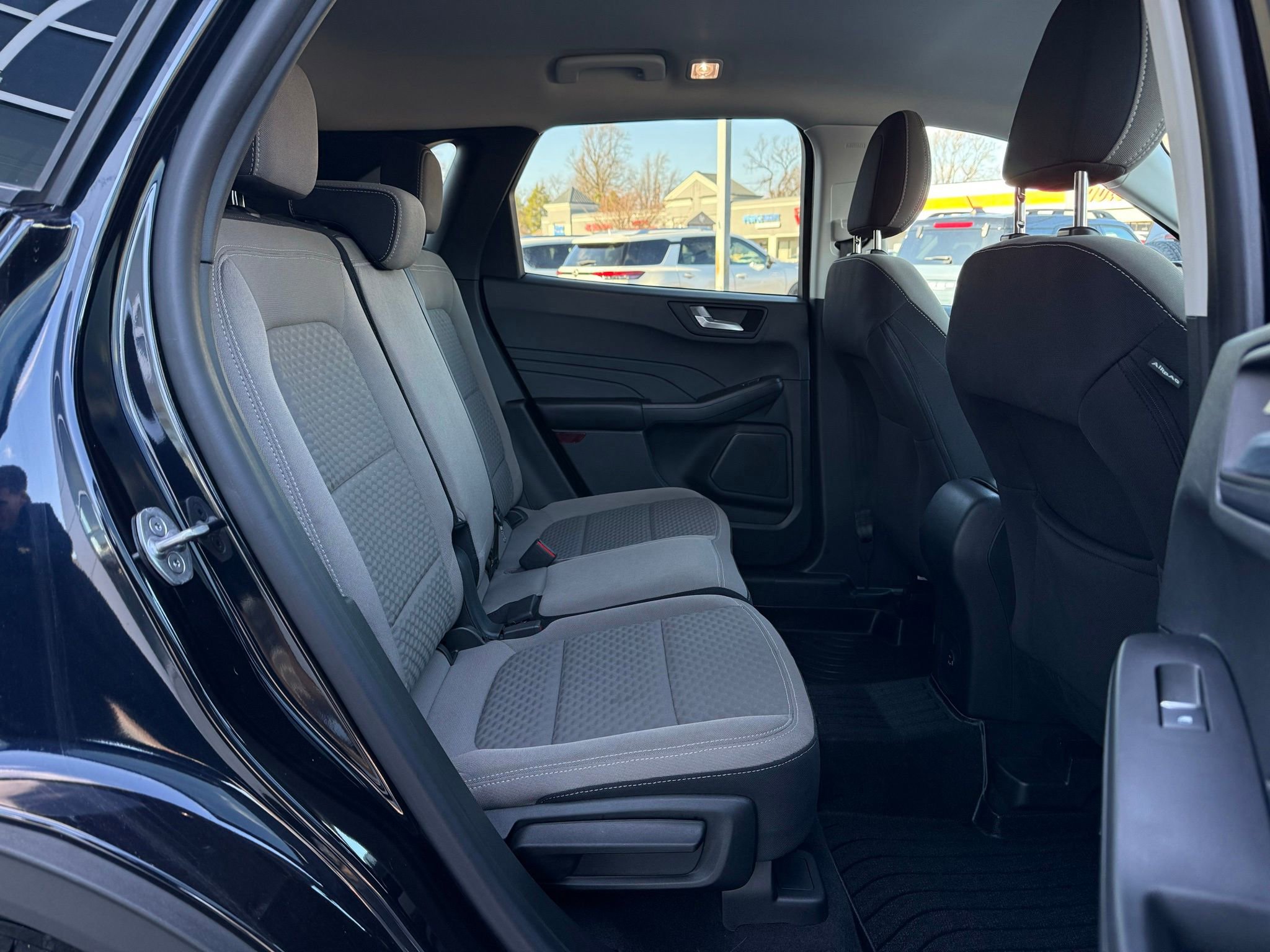 Used 2021 Ford Escape SE image 26