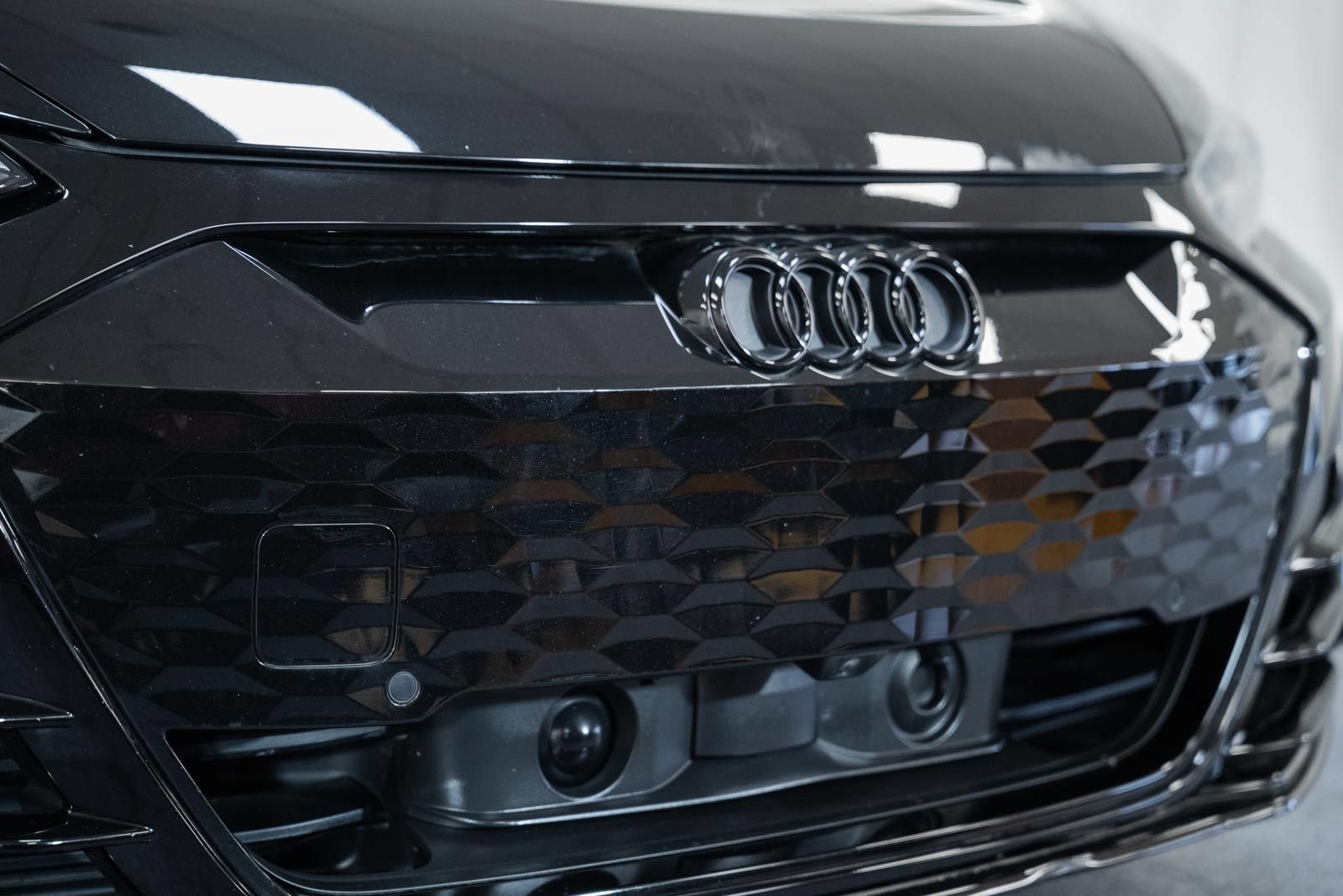 Used 2024 Audi RS e-tron GT w/ Carbon Performance Package AWD/4WD image 11