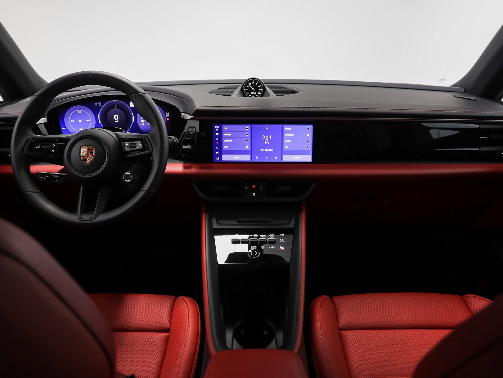 New 2026 Porsche Macan 4 Electric image 32