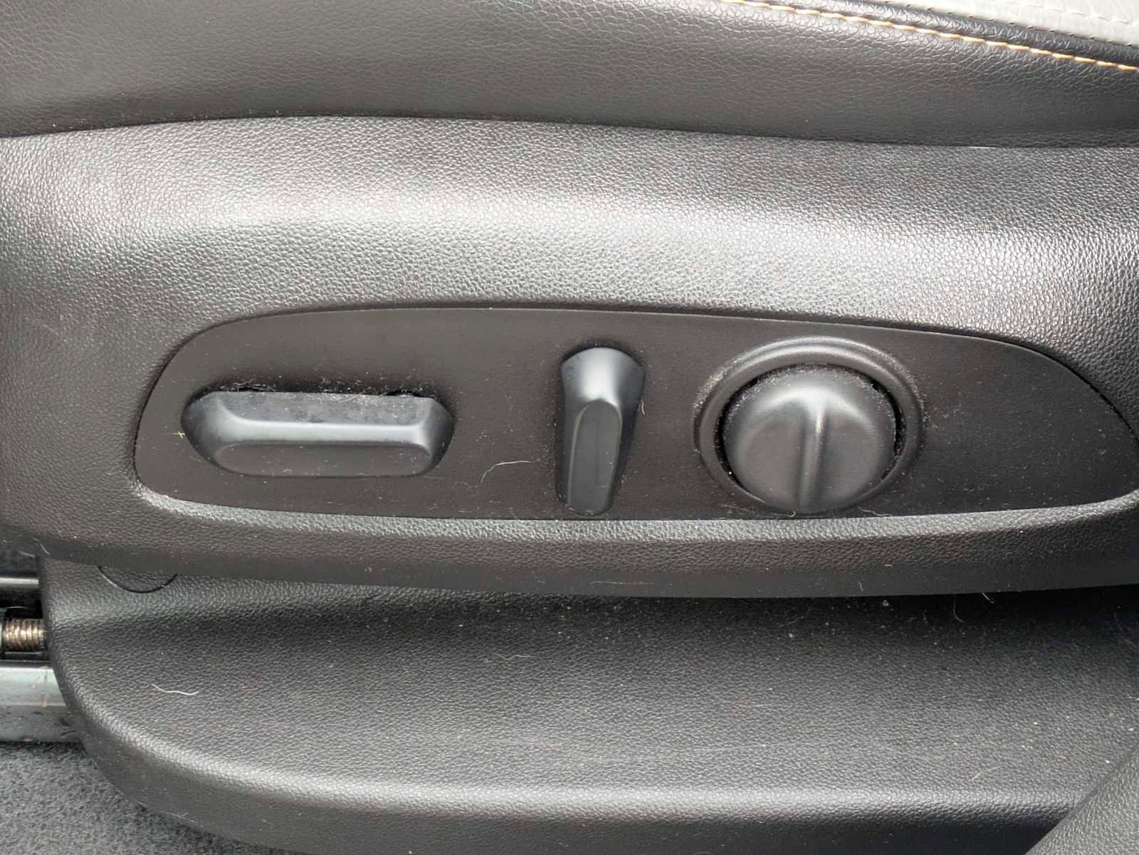 Used 2019 GMC Terrain SLT w/ Preferred Package image 16