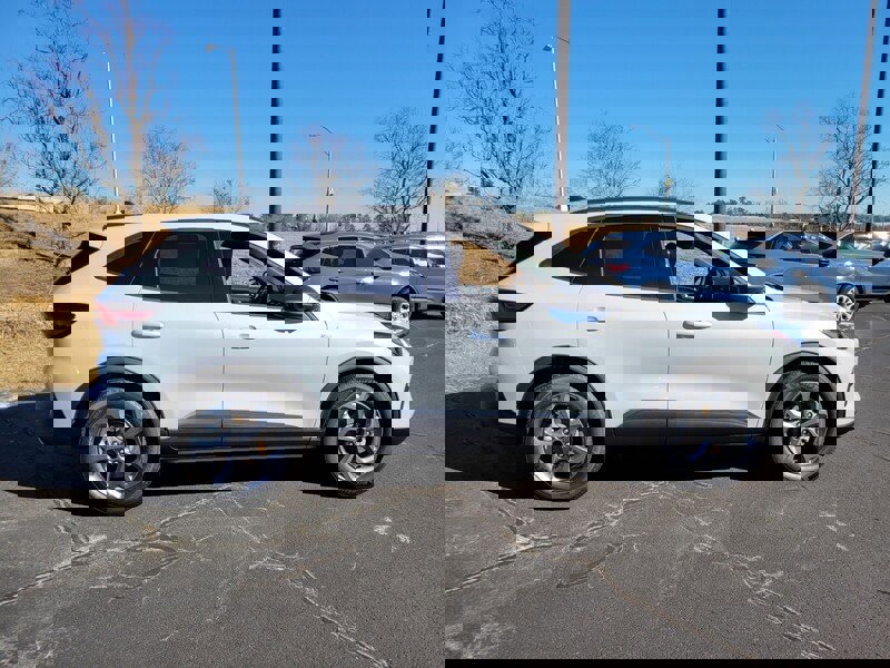 New 2025 Ford Escape ST-Line w/ Tech Pack #1 image 35
