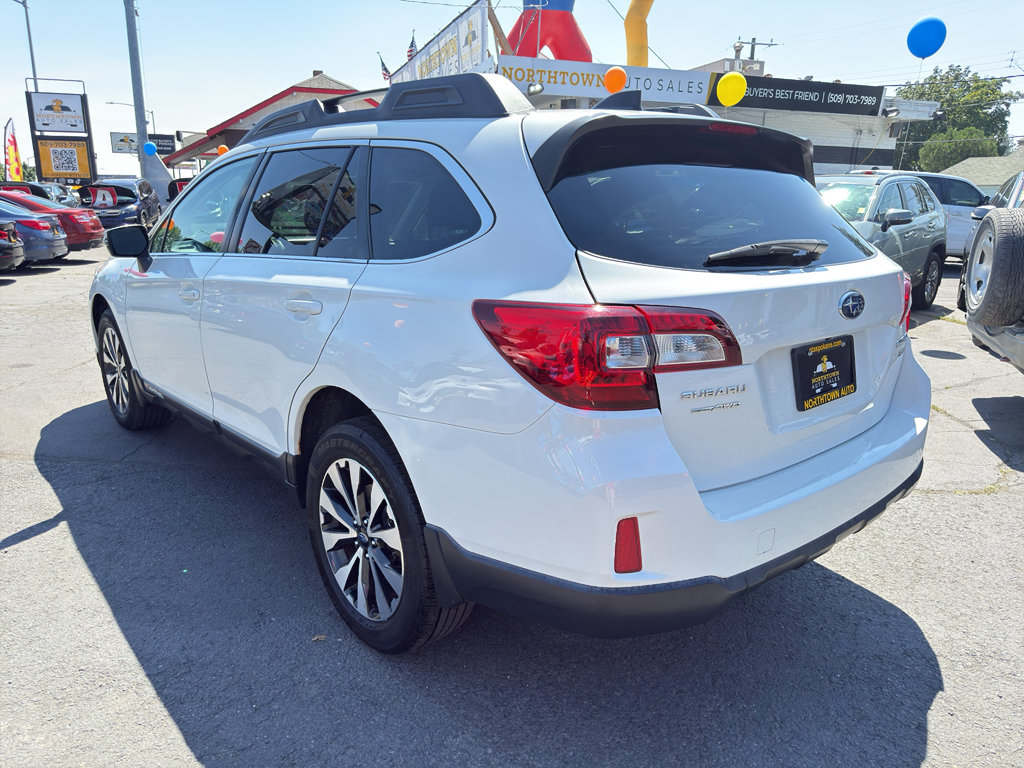 Used 2016 Subaru Outback 3.6R Limited AWD/4WD image 5