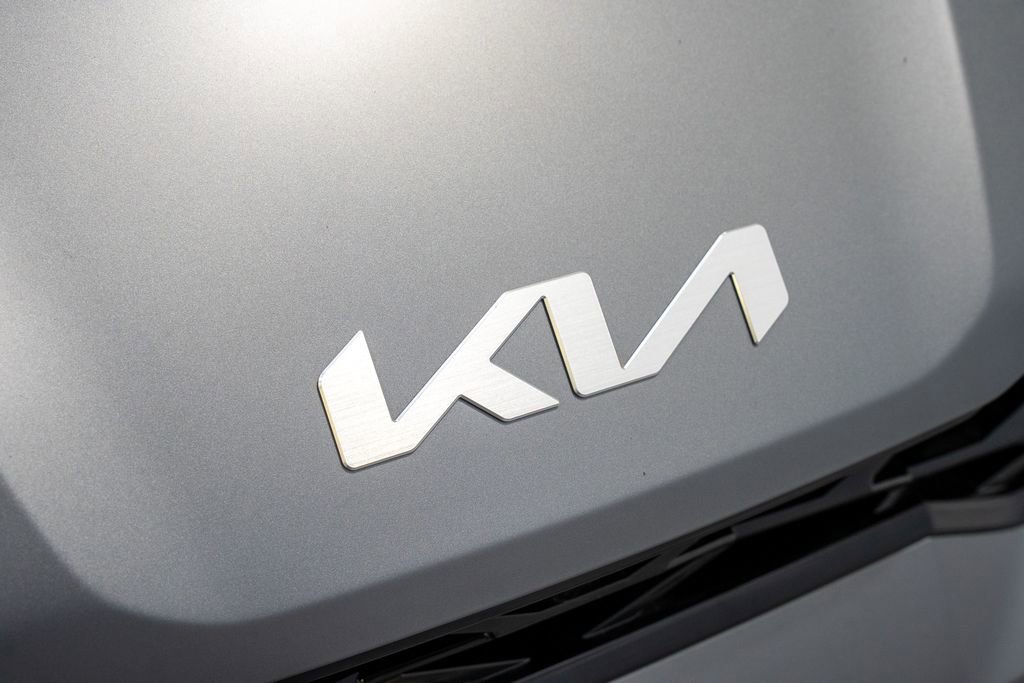 New 2026 Kia K5 GT-Line image 3