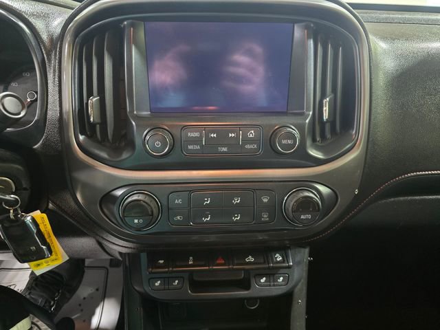 Used 2017 GMC Canyon SLE w/ All Terrain X Package image 18